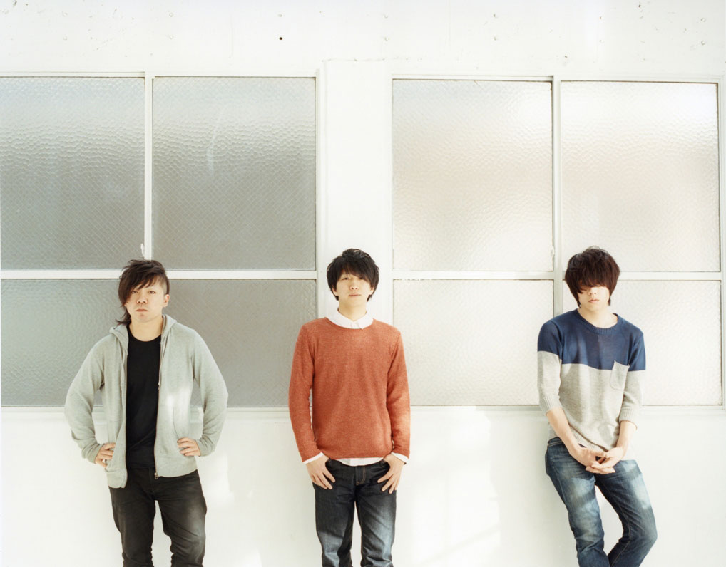 LAMP IN TERREN×赤グリ、同期ツーマン