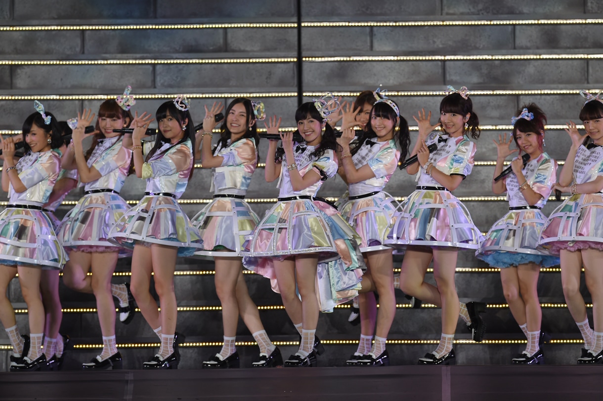 AKB48グループ東京ドームコンサート「～するなよ？するなよ？ 絶対卒業発表するなよ？～」AKB48グループ公演の様子。 (c)AKS