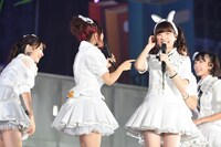 MCコーナーの様子。 (c)AKS