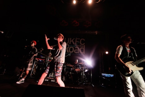 MAGUMI AND THE BREATHLESS（Photo by Yuki Kawamoto）