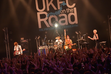 the telephones（Photo by Kazumichi Kokei）