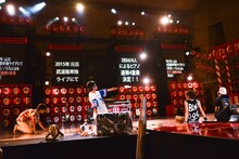 「DISH// 皿組キャンプ2014夏 in 東西2大野音」東京・日比谷野外大音楽堂公演の様子。