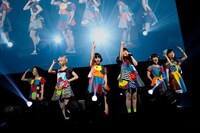 BiS解散ライブ「BiSなりの武道館」の様子。