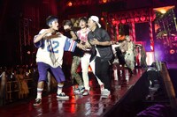 DISH// 「皿組キャンプ2014夏 in 東西2大野音」東京・日比谷野外大音楽堂公演の様子。