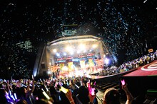 DISH// 「皿組キャンプ2014夏 in 東西2大野音」東京・日比谷野外大音楽堂公演の様子。