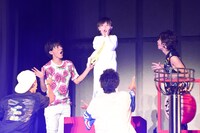 長崎大晟を囲むDISH//。