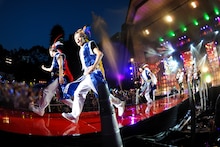 DISH// 「皿組キャンプ2014夏 in 東西2大野音」東京・日比谷野外大音楽堂公演の様子。