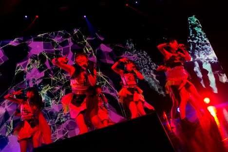 Cheeky Parade「NINE LIVES TOUR～チキパのNATSUMATSURI～」の様子。