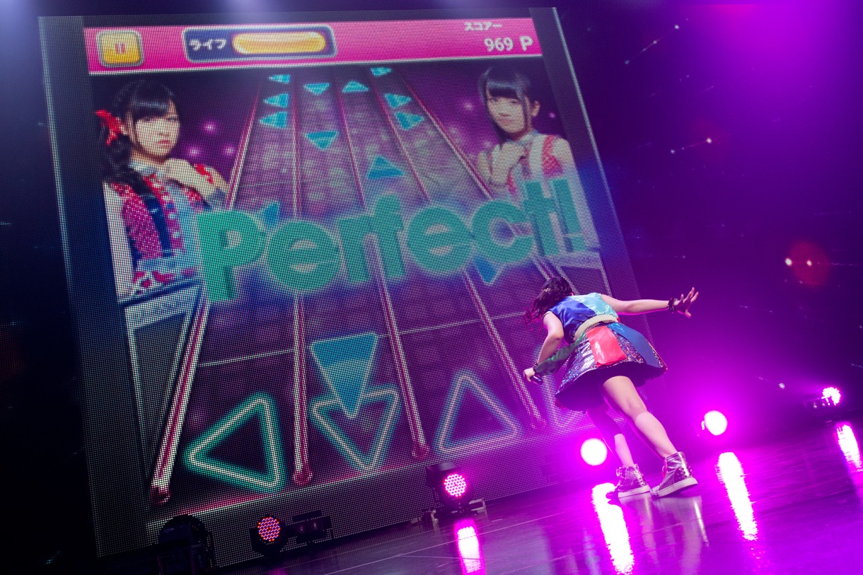 「DANCERS ANTHEM」の様子。