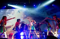 Cheeky Parade「NINE LIVES TOUR～チキパのNATSUMATSURI～」の様子。