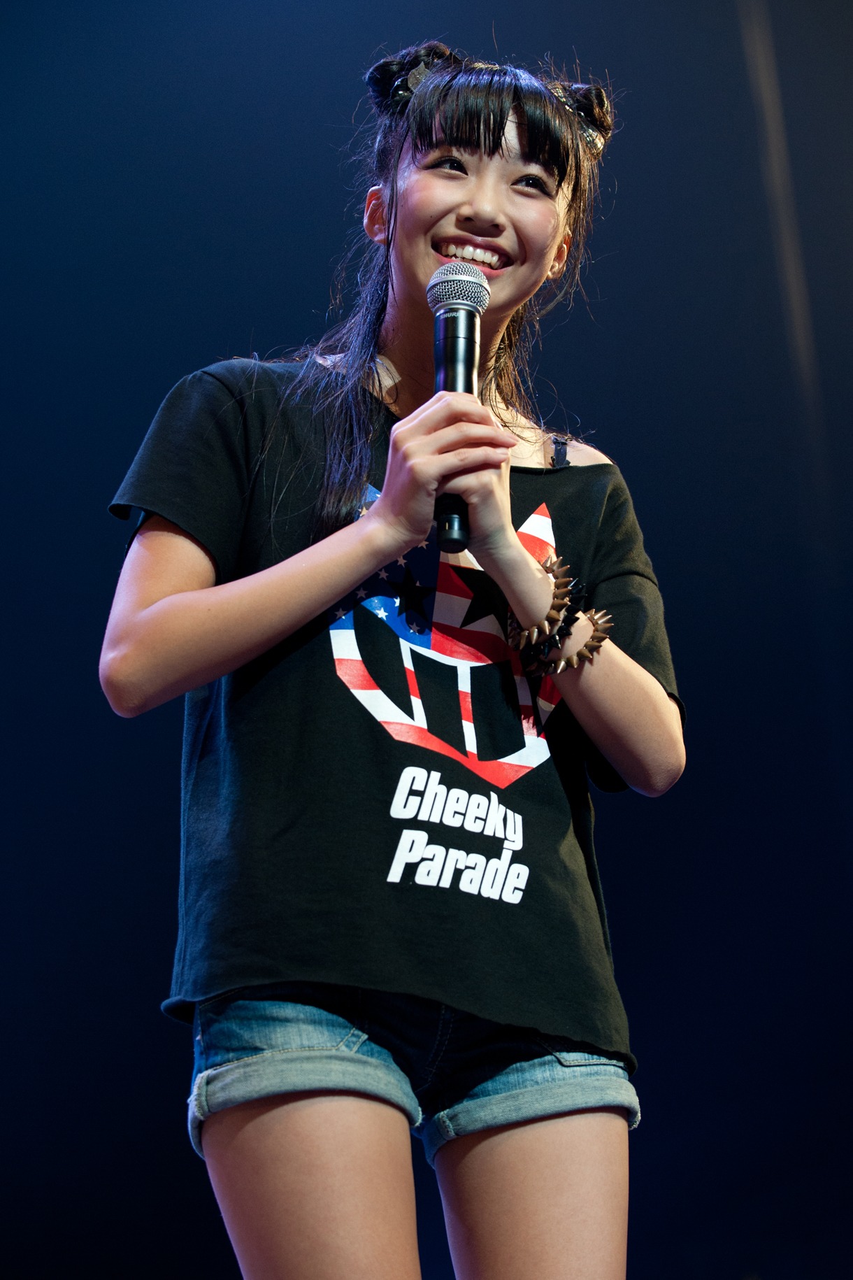 溝呂木世蘭