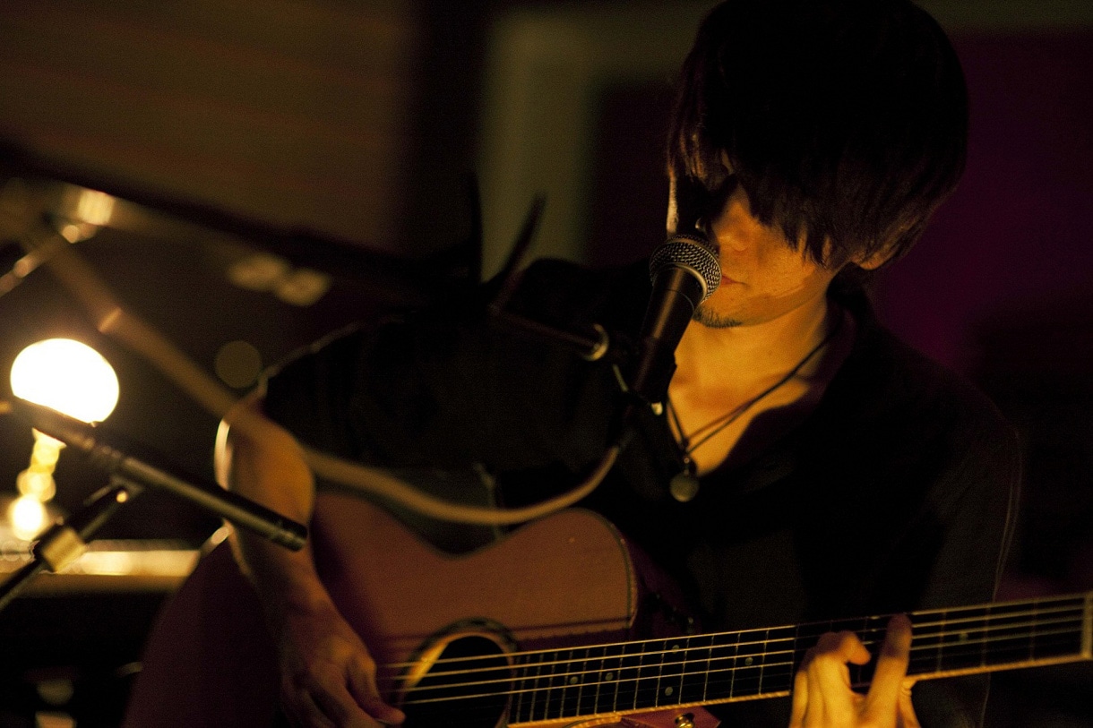 「TK from 凛として時雨 Premium studio acoustic live」の様子。（撮影：河本悠貴）