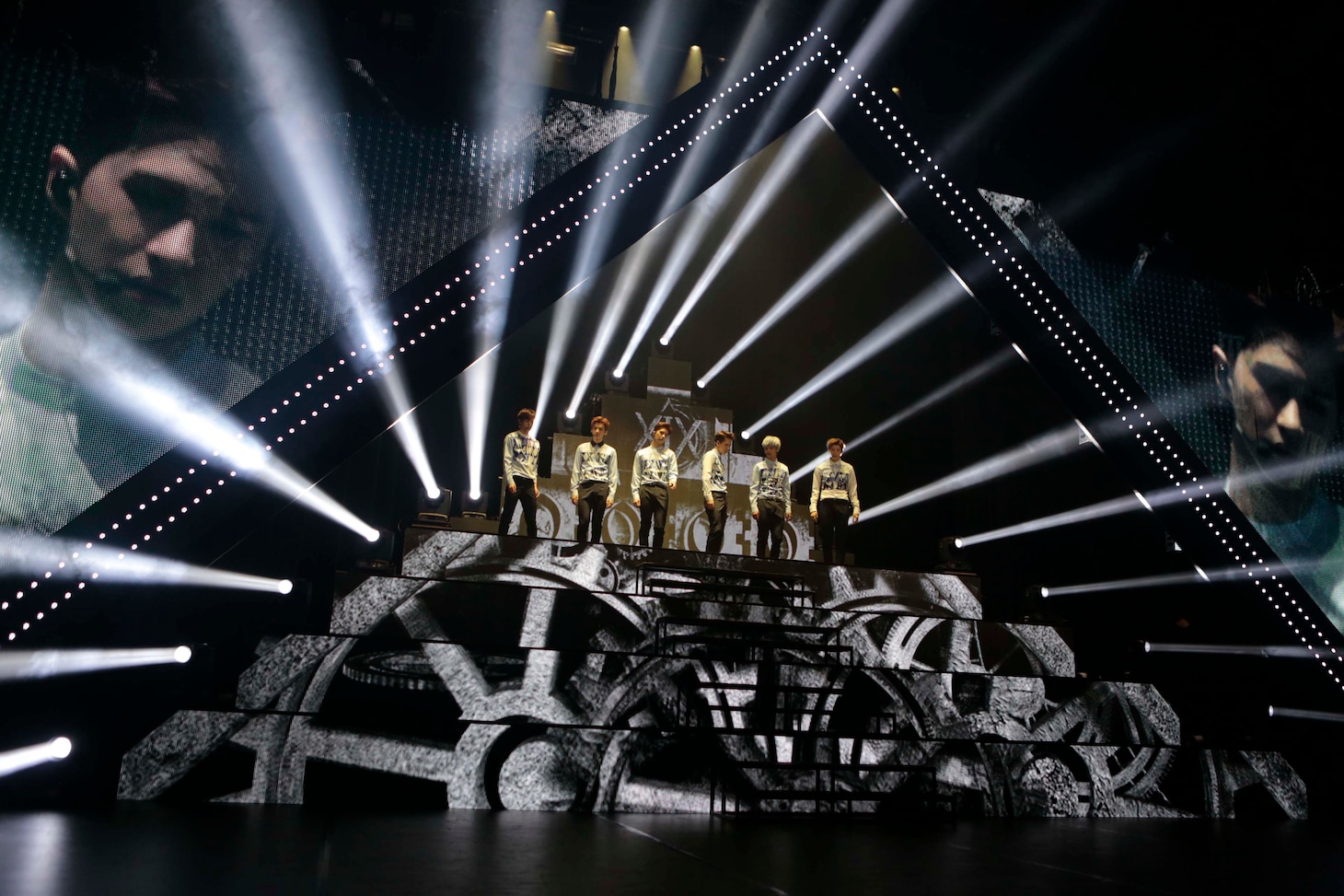 「VIXX LIVE FANTASIA in Japan[HEX SIGN]」の様子。 (c)CJ E&M, Jellyfish Entertainment & CJ Victor Entertainment, Inc