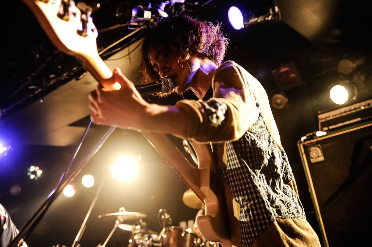 東京公演に出演したフレデリックのライブの様子。（撮影：釘野孝宏）