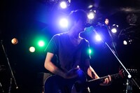 東京公演に出演したLAMP IN TERRENのライブの様子。（撮影：釘野孝宏）