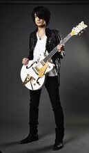 佐々木亮介（Photo by REISHI EGUMA）