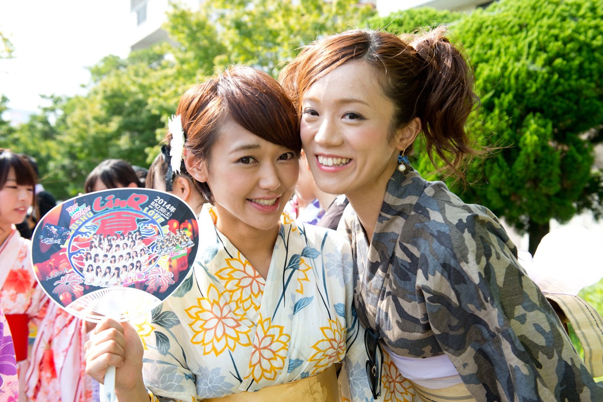 左から深瀬智聖、一ノ瀬みく。