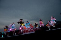 糸島PR隊Lovit'sによるライブパフォーマンスの様子。