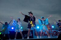 糸島PR隊Lovit'sによるライブパフォーマンスの様子。