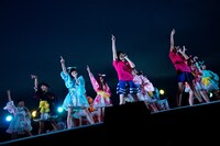 糸島PR隊Lovit'sと飛び入り参加した伊藤麻希、松村くるみ。