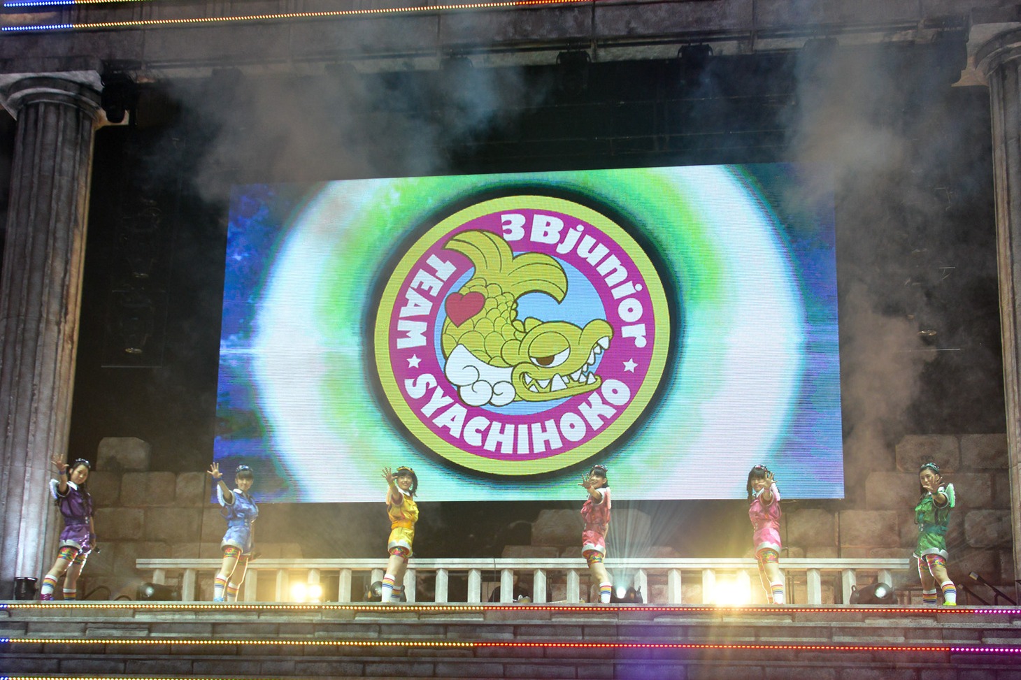チームしゃちほこ「しゃちサマ2014～神々の祭り～」の様子。