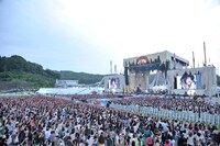 VAMPS「VAMPS LIVE 2014 BEAST PARTY」8月24日公演の様子。（撮影：今元秀明、岡田貴之）