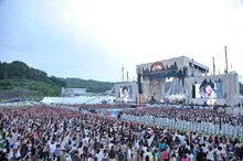 VAMPS「VAMPS LIVE 2014 BEAST PARTY」8月24日公演の様子。（撮影：今元秀明、岡田貴之）