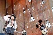 VAMPS「VAMPS LIVE 2014 BEAST PARTY」8月24日公演の様子。(撮影:今元秀明、岡田貴之)