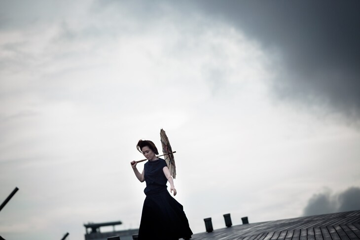 エゴ中納良恵、大さん橋ホールでワンマン実施