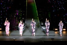 乃木坂46「真夏の全国ツアー2014」明治神宮野球場公演の様子。