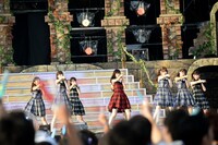 乃木坂46「真夏の全国ツアー2014」明治神宮野球場公演の様子。