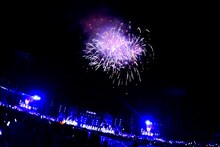 乃木坂46「真夏の全国ツアー2014」明治神宮野球場公演の様子。