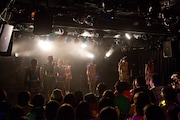 「アップアップガールズ(仮)2014 Summer Live Tour Hot! Hot! Hot!~東京決戦~」ライブの様子。