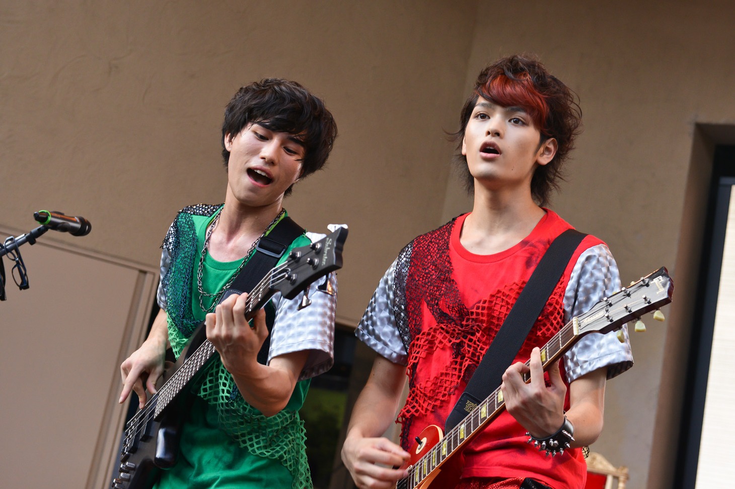 左からHIROKI、GORO。