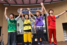 「“煩悩×Crusher”～リベンジマッチ！カスタマイZ VS スタチャ 最終決戦！～」東京・東京ドームシティ ラクーアガーデンステージの様子。