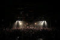Wienners「DIAMOND TOUR 2014 ツアーファイナル ワンマンライブ」の様子。（撮影：藤井拓）