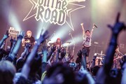 「Red Bull Live on the Road 2014 FINAL STAGE」でのHenLeeのパフォーマンスの様子。