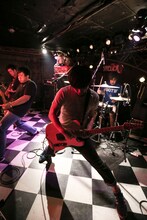 THE FOREVER YOUNG（Photo by Taku Fujii）