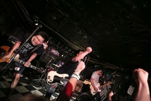 THE FOREVER YOUNG（Photo by Taku Fujii）