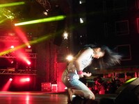 「2014年エアギター世界選手権」での名倉"Seven Seas"七海。