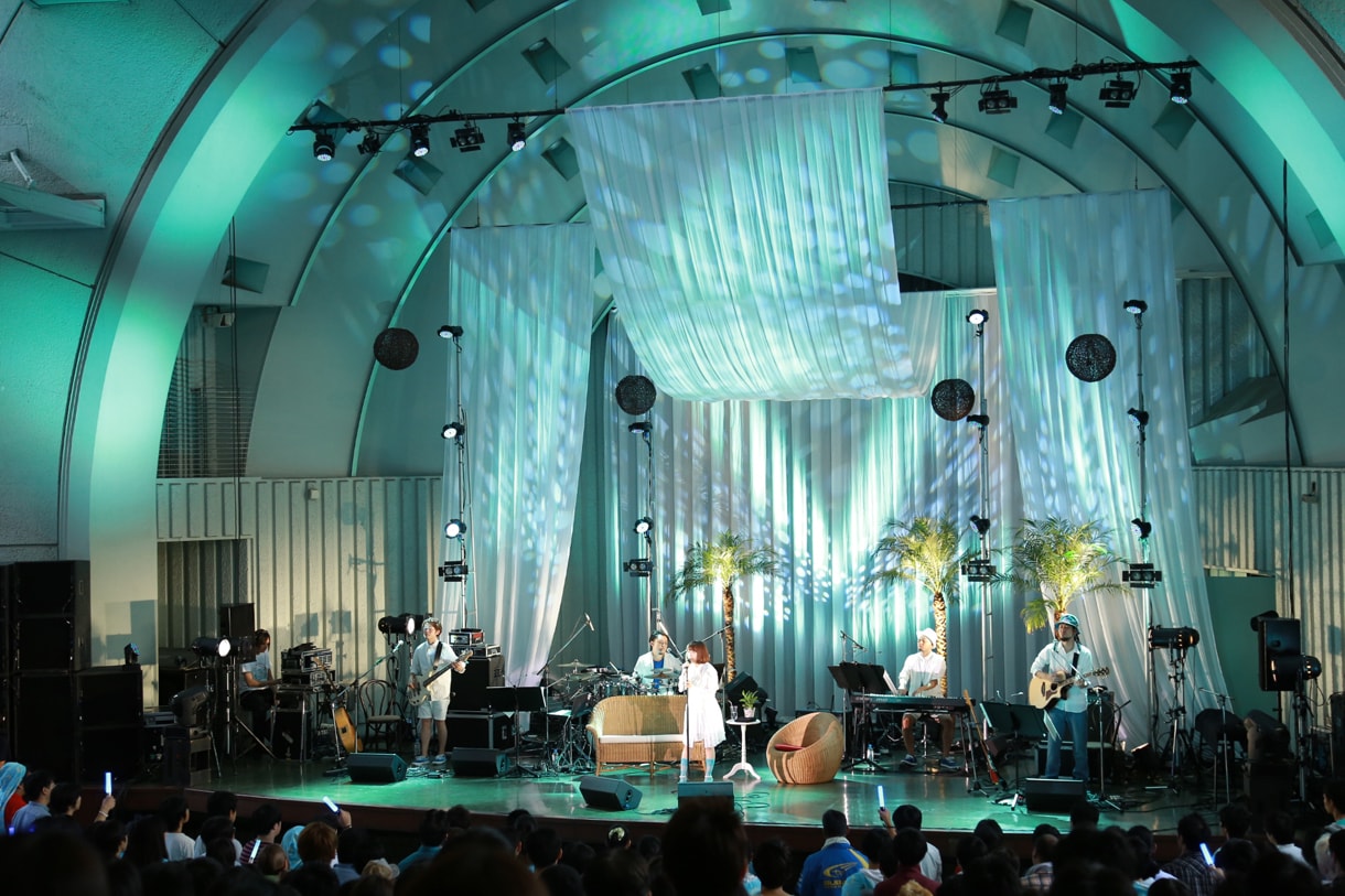 東京・上野恩賜公園水上音楽堂にて開催された「color palette～2014 Blue～」の様子。