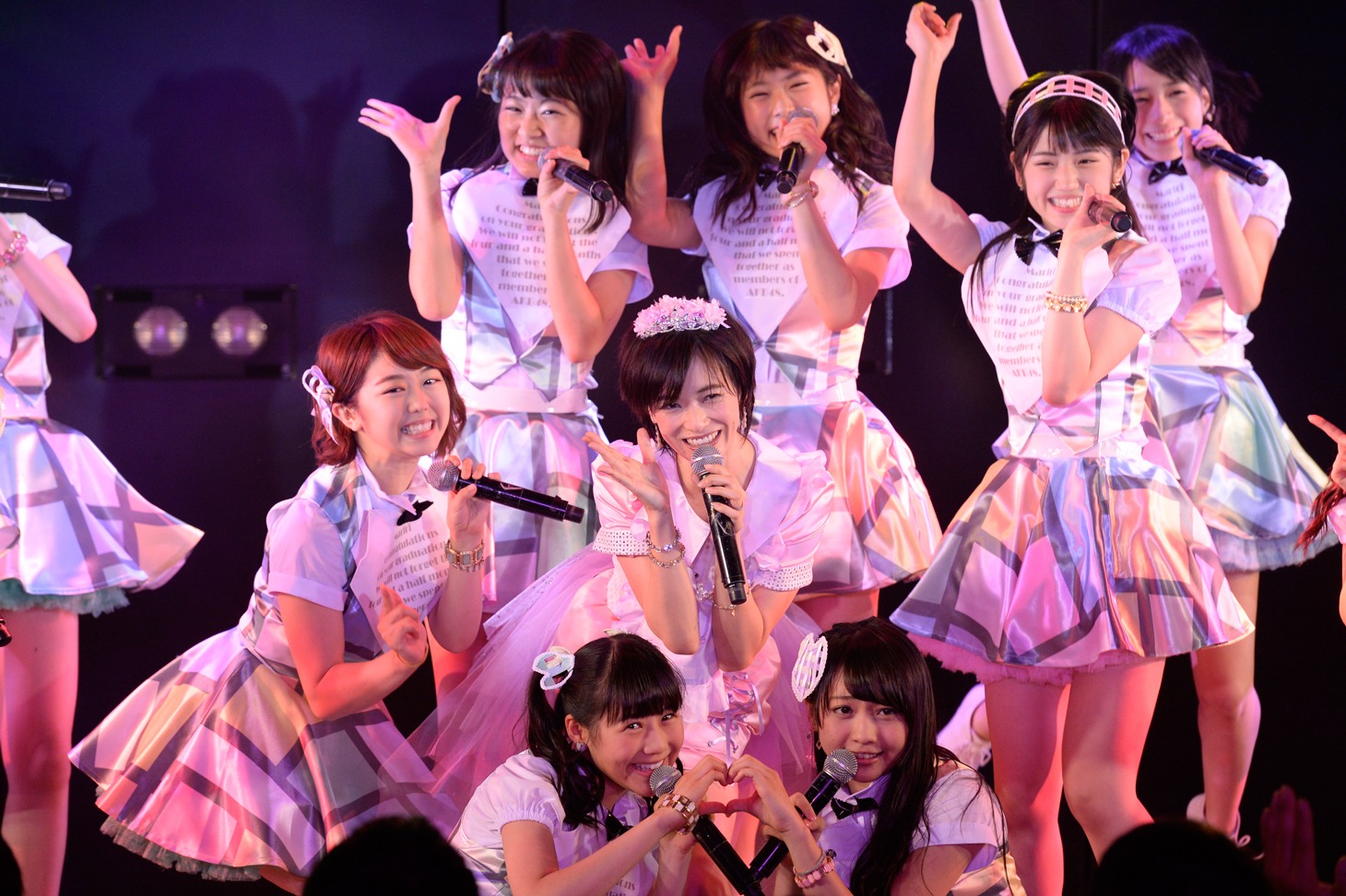 「塚本まり子卒業公演」の様子。 (c)AKS