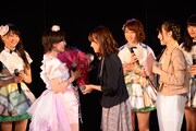 「塚本まり子卒業公演」の様子。 (c)AKS