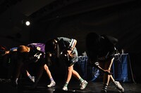なかなかトラックが流れず固まるlyrical school。