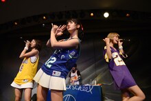 左からami、ayaka、minan。