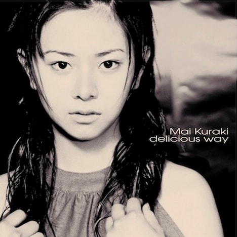 2000年にリリースされた倉木麻衣「delicious way」のジャケット。