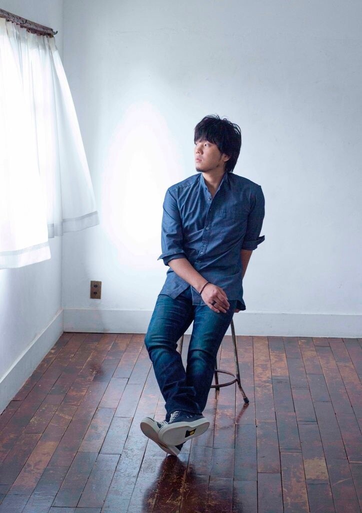 秦基博 弾き語りベストにドラ主題歌も収録 音楽ナタリー 秦基博 弾き語りベストにドラ主題歌も収録 音楽ナタリー