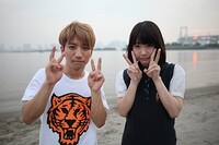 「ノンフィクション・ガールは窓の向こう」のPV撮影中のひとコマ。