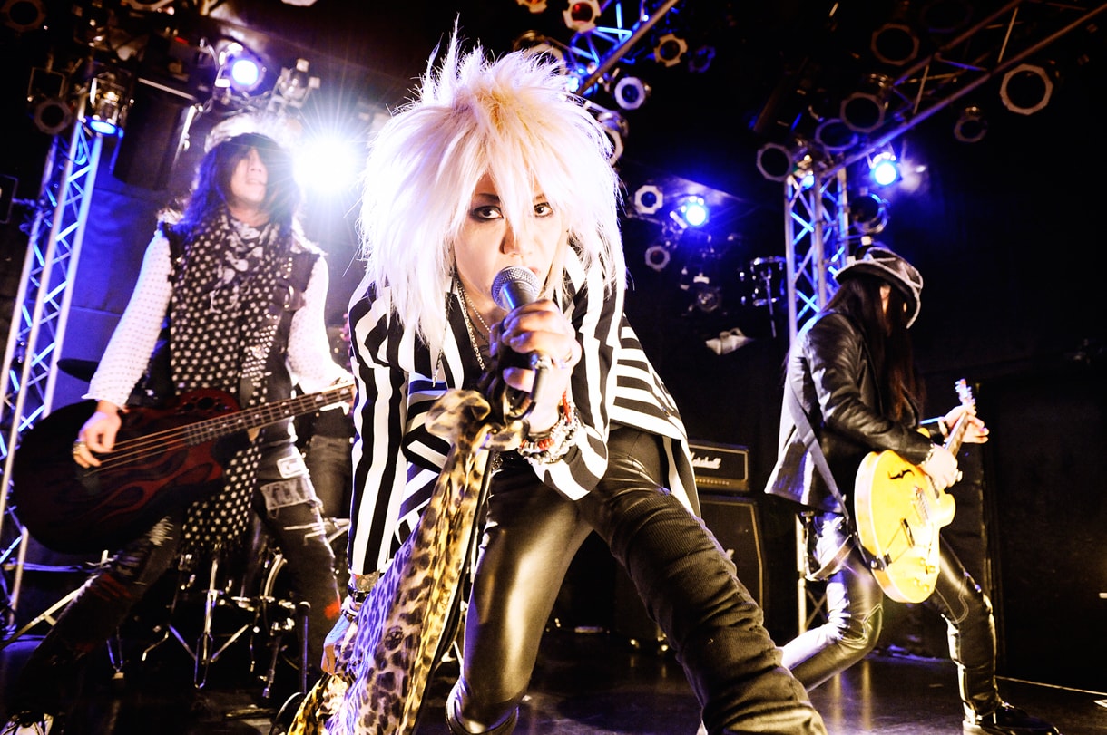 ZIGGY、30周年記念5時間ぶっ通しニコ生特番