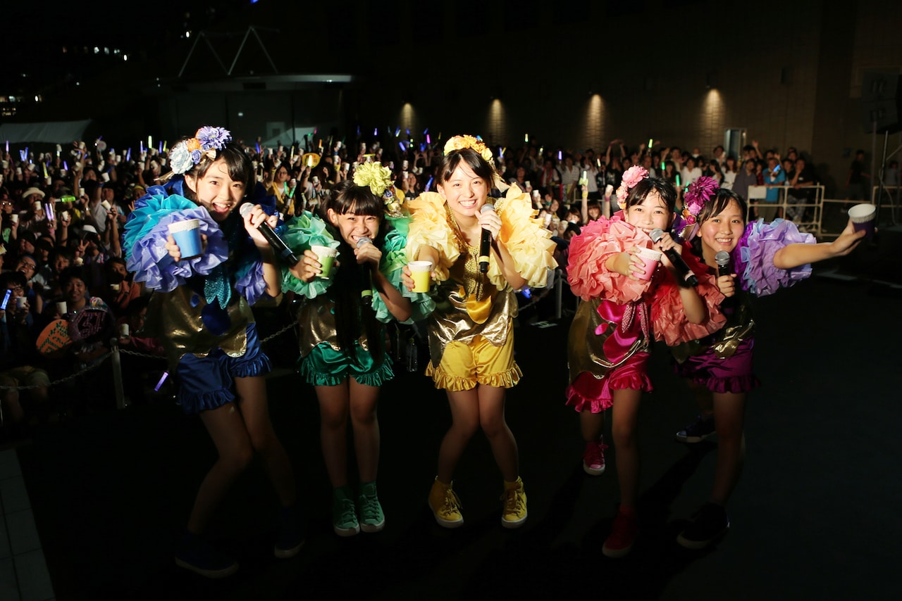 たこ虹、新作発売記念の“エア乾杯”はリンゴ味